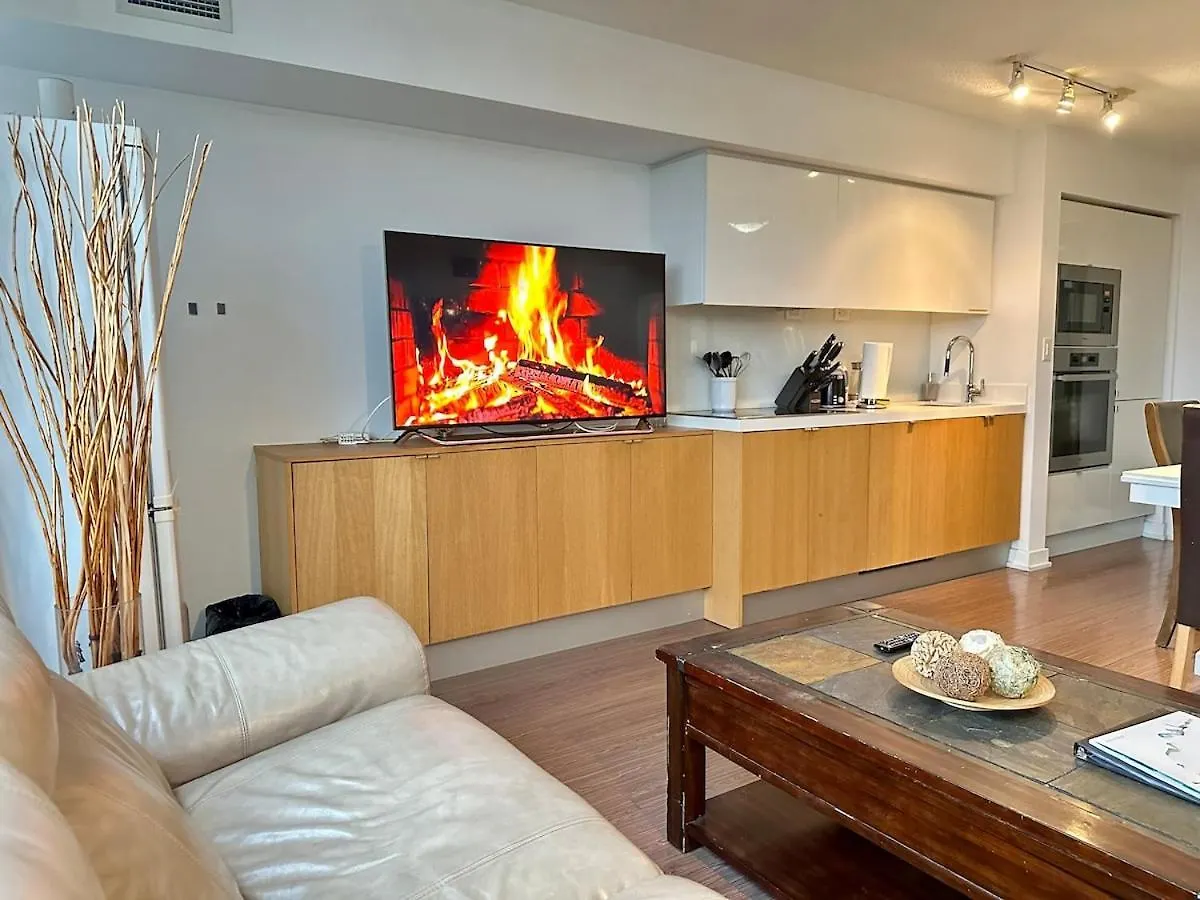 Spacious 2Bdrms & 2Baths With 3 Real Beds Toronto 0*,  Canada
